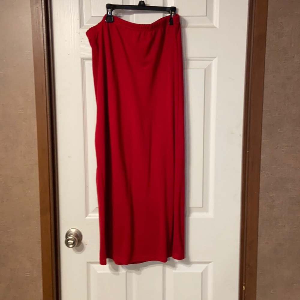 Red Nuggles skirt